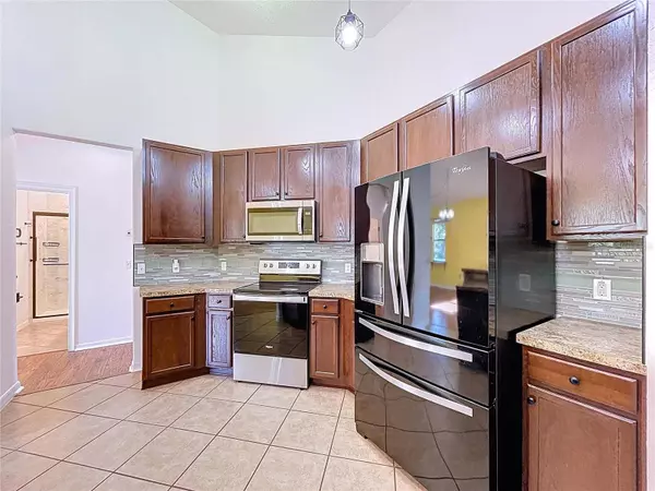 4285 MEADOWOOD DR, Mulberry, FL 33860