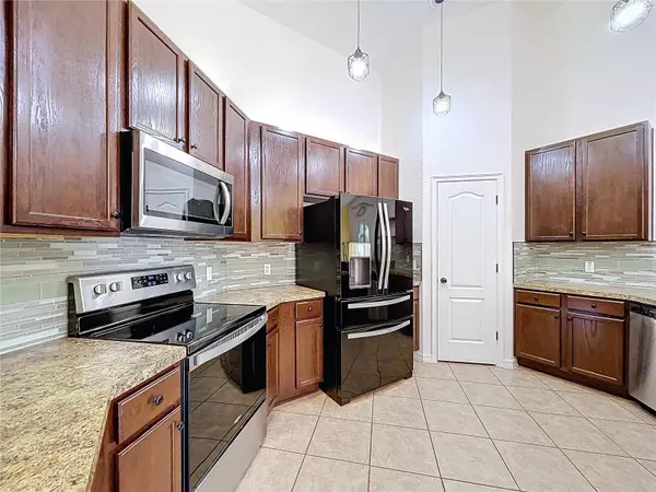 4285 MEADOWOOD DR, Mulberry, FL 33860