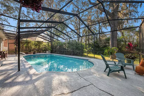 206 WILD OAK DR, Brandon, FL 33511