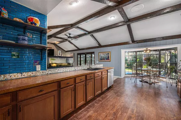 206 WILD OAK DR, Brandon, FL 33511