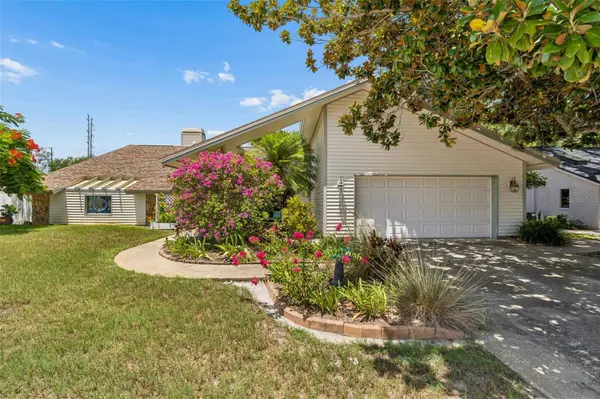 2781 VALENCIA LN W, Palm Harbor, FL 34684