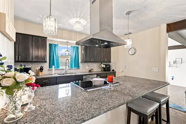 517 JULIE LN, Brandon, FL 33511