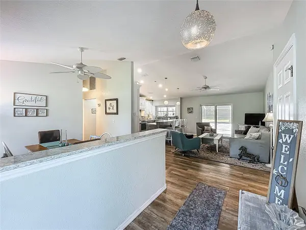 16623 LAKE SMITH RD, Umatilla, FL 32784