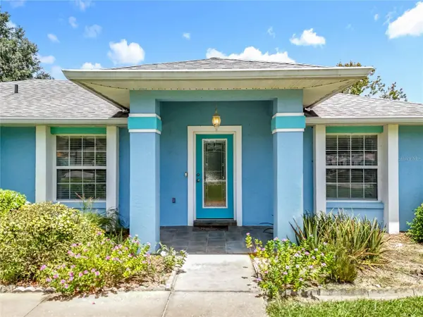 16623 LAKE SMITH RD, Umatilla, FL 32784