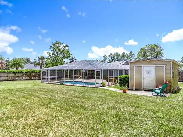 16623 LAKE SMITH RD, Umatilla, FL 32784