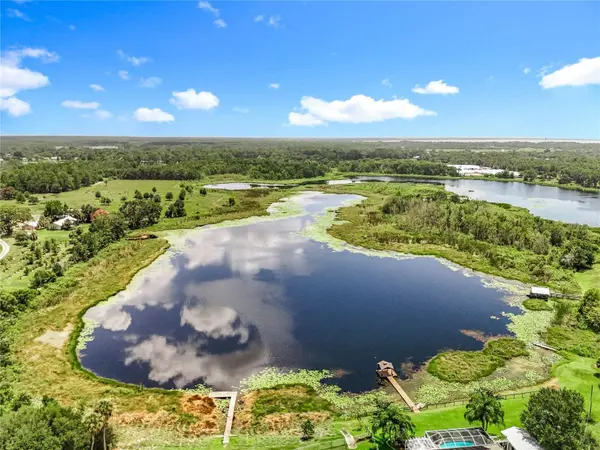 16623 LAKE SMITH RD, Umatilla, FL 32784