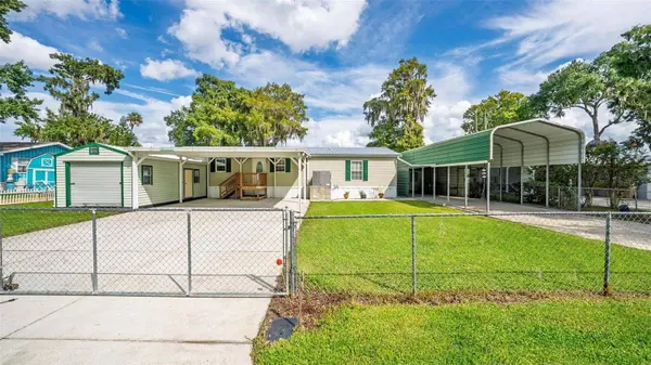 56310 REDBUD RD, Astor, FL 32102