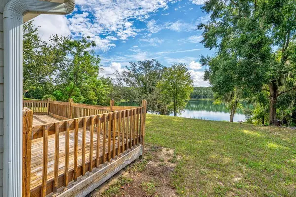 15585 SE 170TH AVE, Weirsdale, FL 32195