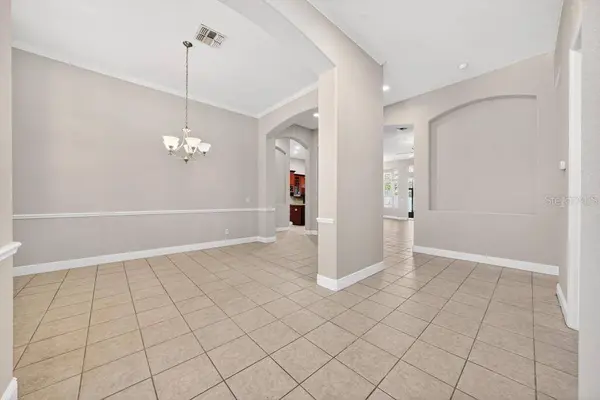 201 W BLUE WATER EDGE DR, Eustis, FL 32736