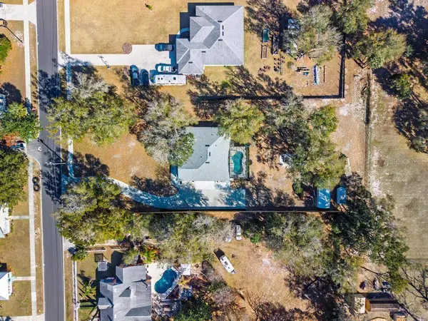 260 CASSADY ST, Umatilla, FL 32784