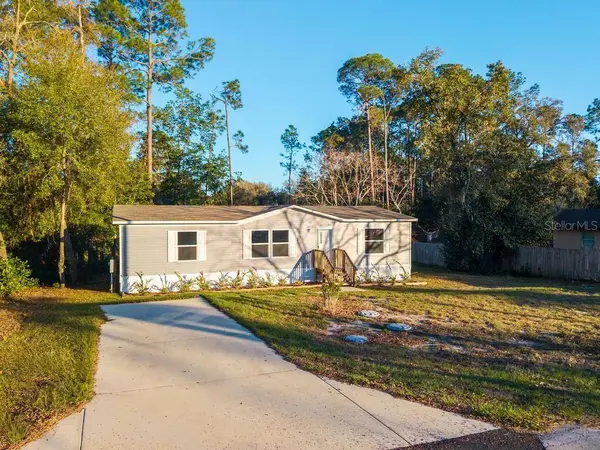 43740 SUNSET DR, Paisley, FL 32767
