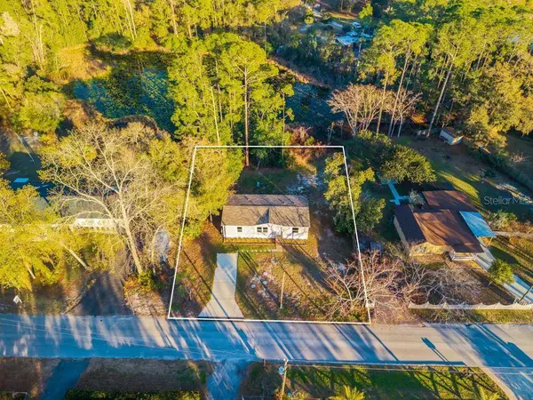 43740 SUNSET DR, Paisley, FL 32767