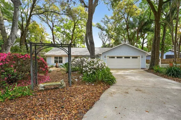 658 CLARK CT, Mount Dora, FL 32757