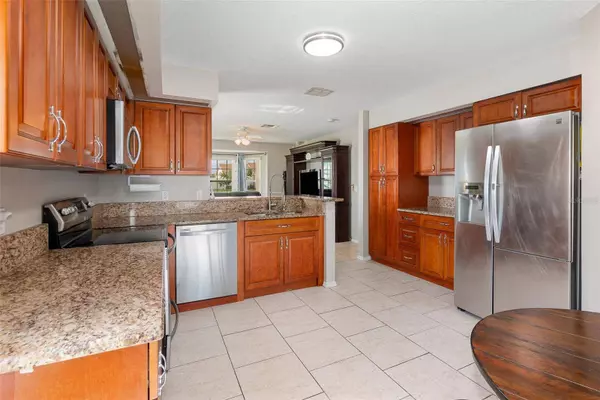 108 HONEYWOOD CT, Kissimmee, FL 34743