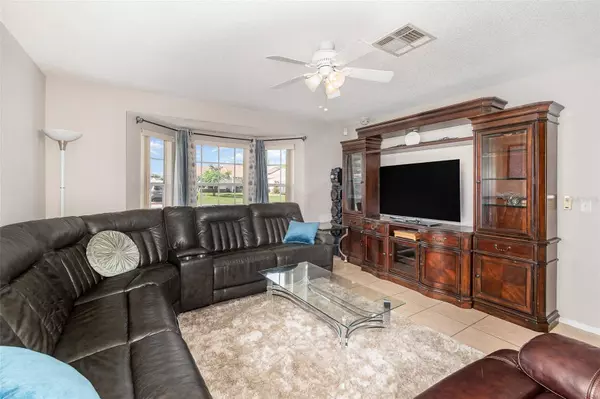 108 HONEYWOOD CT, Kissimmee, FL 34743