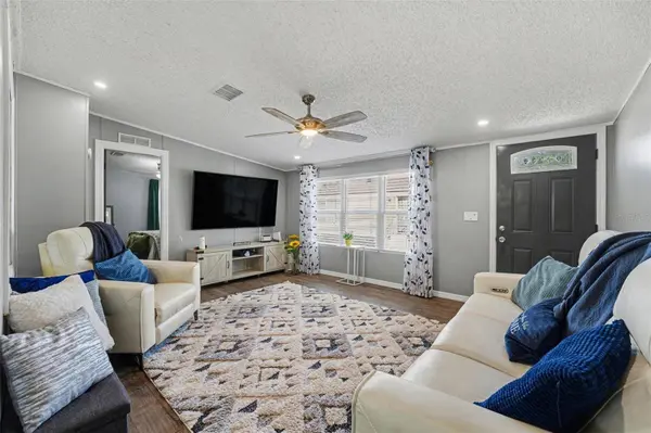 2711 RIVKIN DR, Kissimmee, FL 34758
