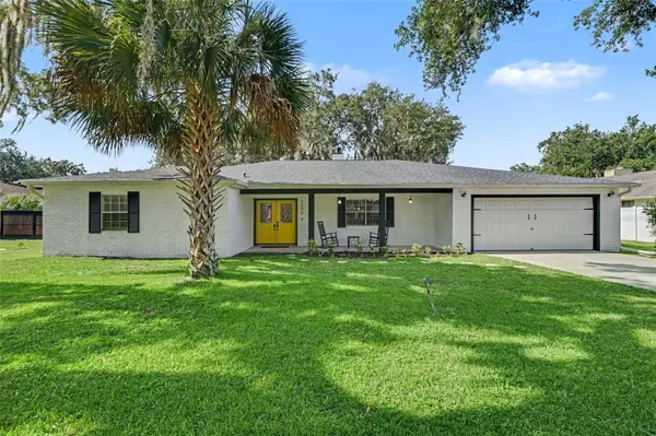 1592 SKYLINE DR