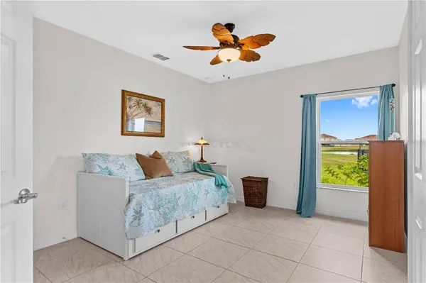 4851 PEARL LAKE CT, Kissimmee, FL 34758