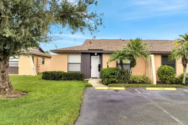 2033 CARIBBEAN DR S #2033, Kissimmee, FL 34741