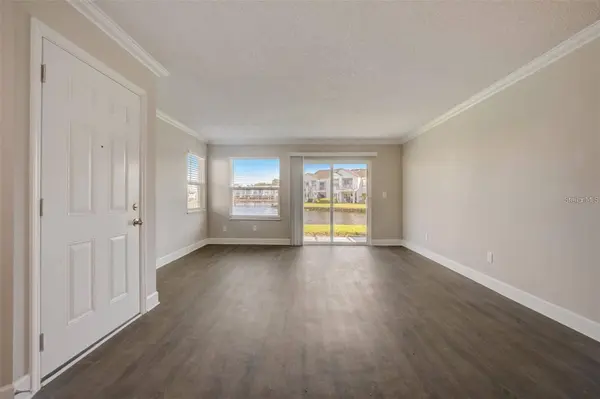 2556 WOODGATE BLVD #101, Orlando, FL 32822