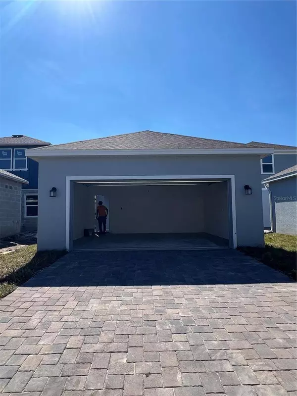 716 SQUIRE AVE, Debary, FL 32713