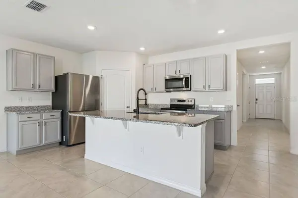 5235 MAHOGANY DR, Mount Dora, FL 32757