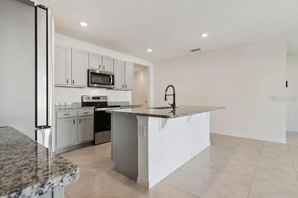 5235 MAHOGANY DR, Mount Dora, FL 32757