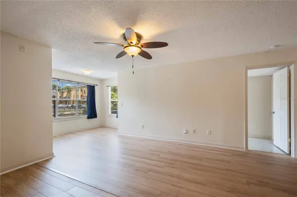 4512 COMMANDER DR #1712, Orlando, FL 32822