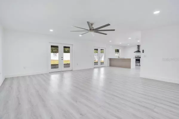 1745 ALAMBRA CIR, Apopka, FL 32703