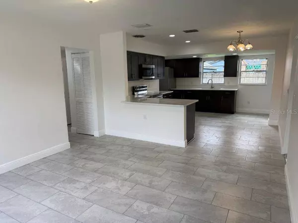 14410 SUSSEX DR, Orlando, FL 32826