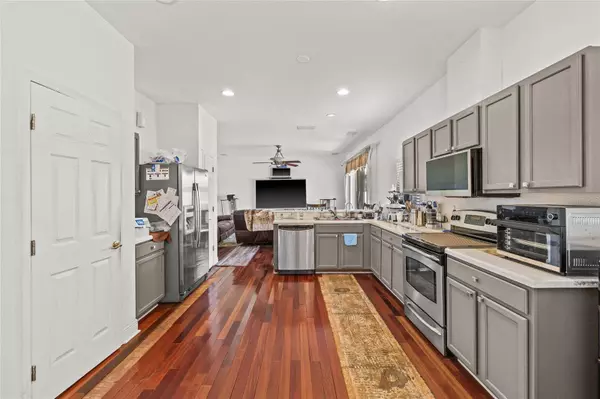 12214 CITRUS LEAF DR, Gibsonton, FL 33534