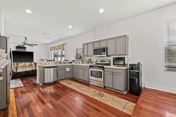 12214 CITRUS LEAF DR, Gibsonton, FL 33534