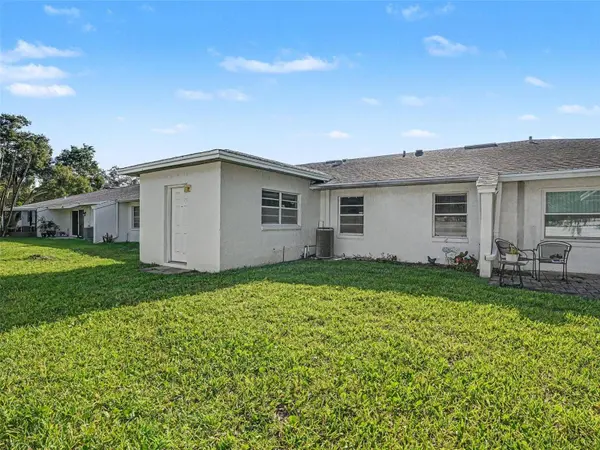 1525 OAKVIEW CIR SE, Winter Haven, FL 33880