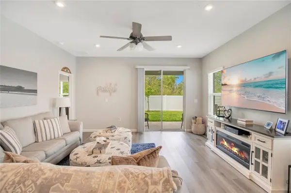 7068 LANIER FALLS RD, Deland, FL 32724