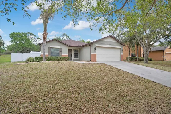 1763 WATERSIDE OAKS DR, Orange City, FL 32763