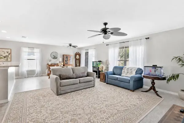 4629 CAVERNS DR, Kissimmee, FL 34758