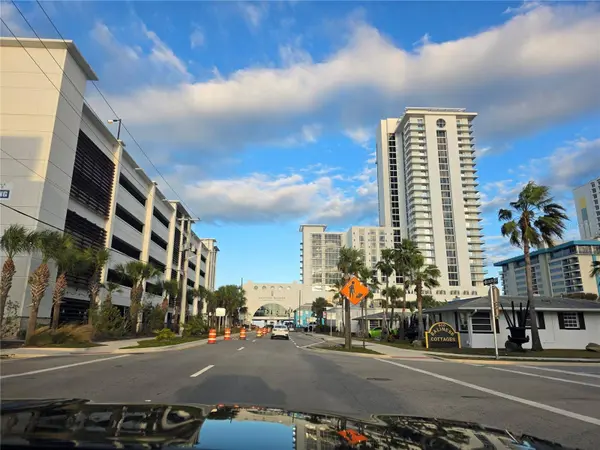 400 OAKRIDGE BLVD #6, Daytona Beach, FL 32118