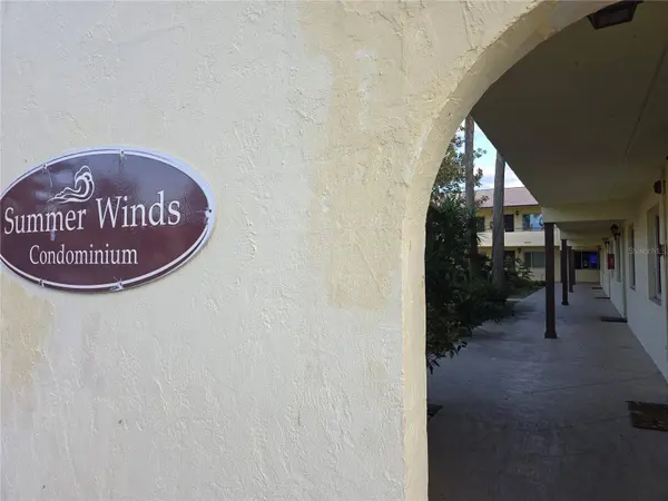 400 OAKRIDGE BLVD #60, Daytona Beach, FL 32118