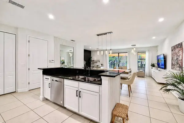 8458 KELSALL DR, Orlando, FL 32832