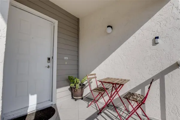 11520 SHIPWATCH DR #1385, Largo, FL 33774