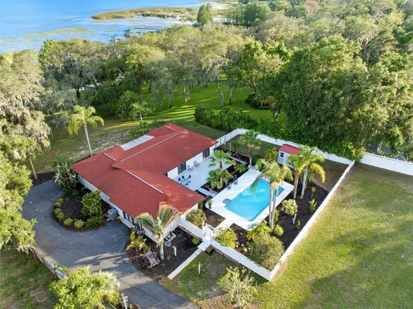 9269 SILVER LAKE DR, Leesburg, FL 34788