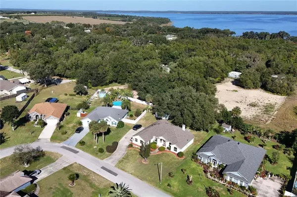 36731 SUNDANCE DR, Grand Island, FL 32735