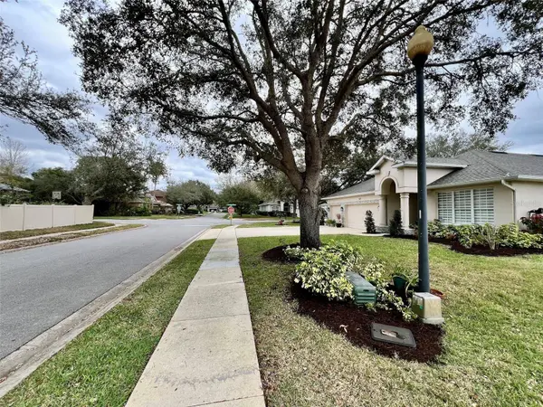 168 BRADWICK CIR, Debary, FL 32713