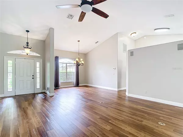 30 LAKE DIAMOND AVE, Ocala, FL 34472