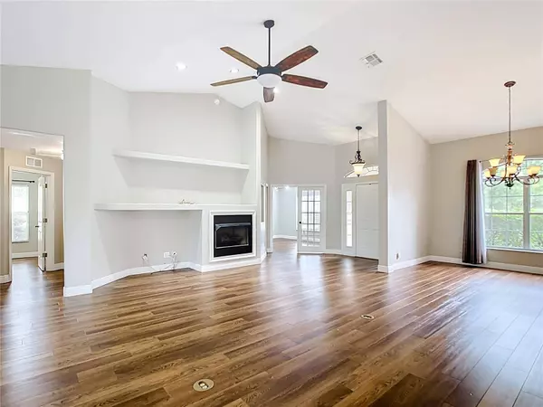 30 LAKE DIAMOND AVE, Ocala, FL 34472