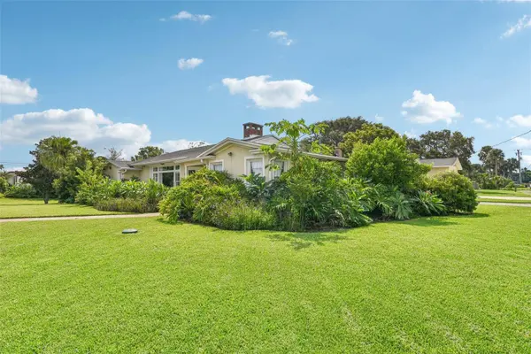 12 FOSTER DR, Daytona Beach, FL 32118