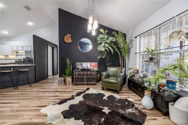 1060 STILL RD, Pierson, FL 32180