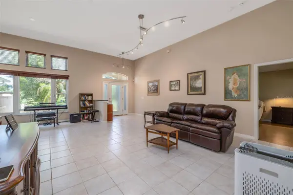 6 FAIRHILL LN, Palm Coast, FL 32137