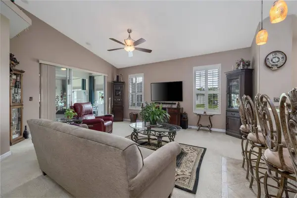 61 RAINTREE CIR, Palm Coast, FL 32164