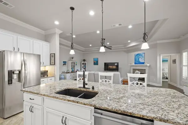 1544 Sabal Palm Dr, Gulf Breeze, FL 32563
